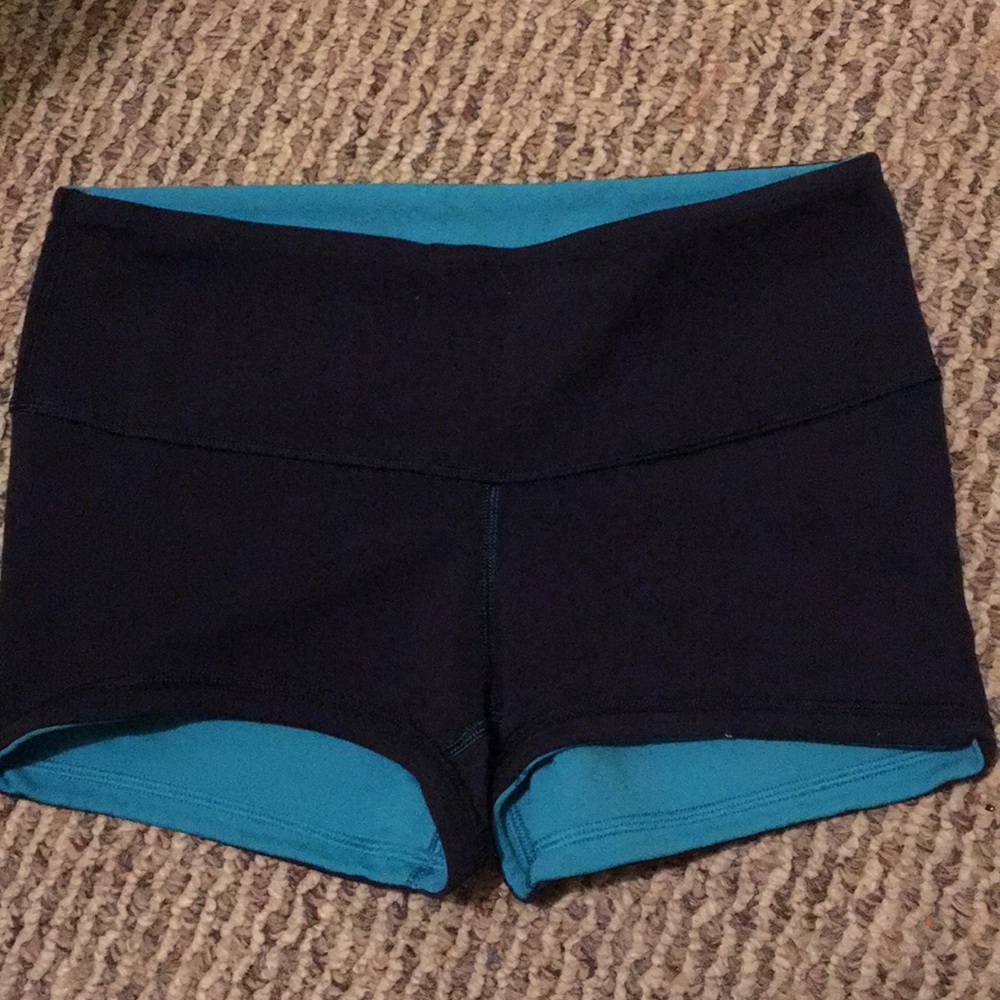 Lululemon size 4 shorts